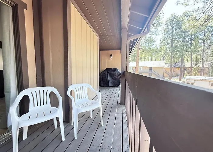 Sports Village, 2 Bedroom 1 Ba, Sleeps 4, Fireplace * Indian Pine