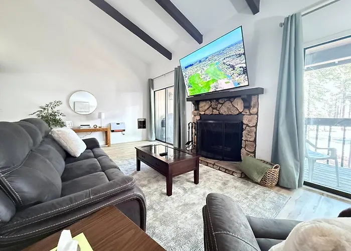 Holiday home Sports Village, 2 Bedroom 1 Ba, Sleeps 4, Fireplace *